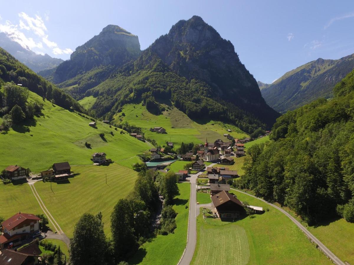 Ferienwohnung Ob Vierwaldsaettersee Isenthal المظهر الخارجي الصورة